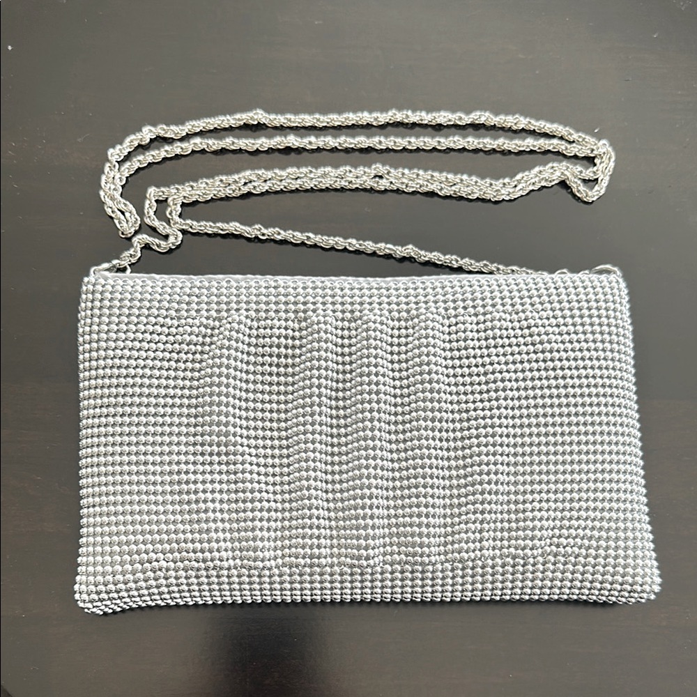 Beaded silver purse with silver shoulder strap chain